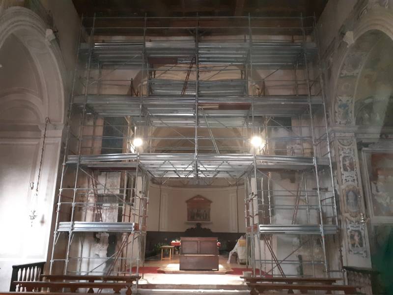 perin-ponteggi-chiessa-somma-lombardo