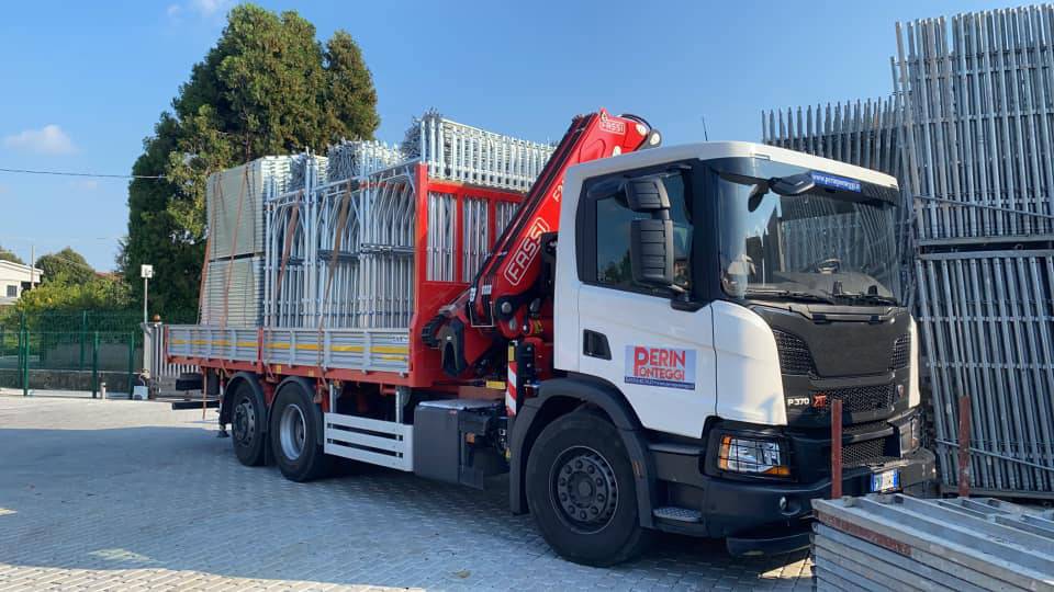 perin-ponteggi-mezzi (1)